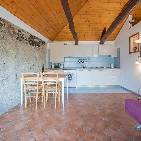 Flux Apprtamento Direttamente Sul Dorta * Pettenasco